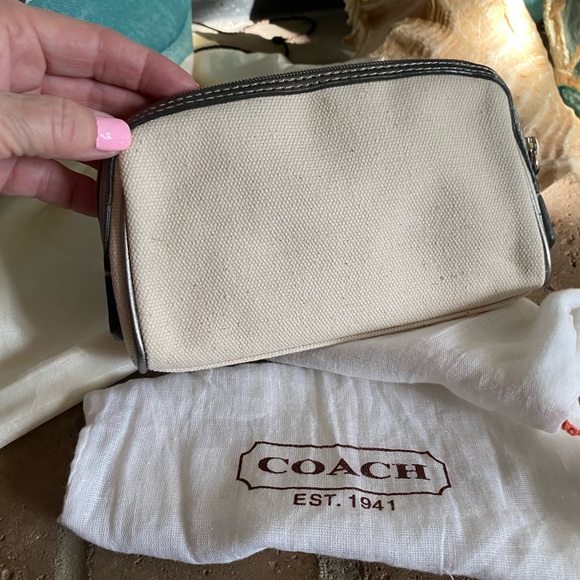 COACH BEACH PRINT BAG & ACCESSORIES EUC - Picture 6 of 16